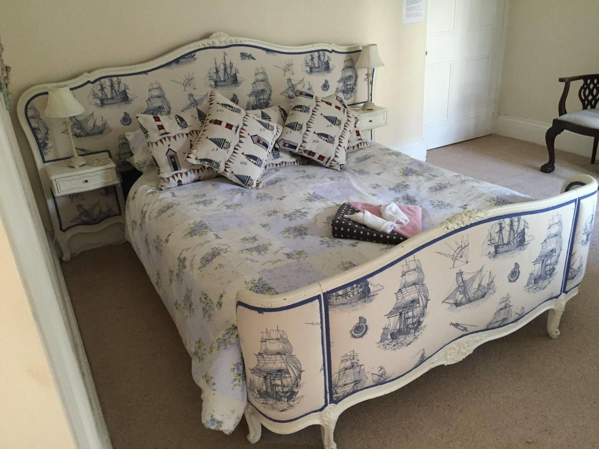 The Priory B&B Whitchurch  Eksteriør bilde