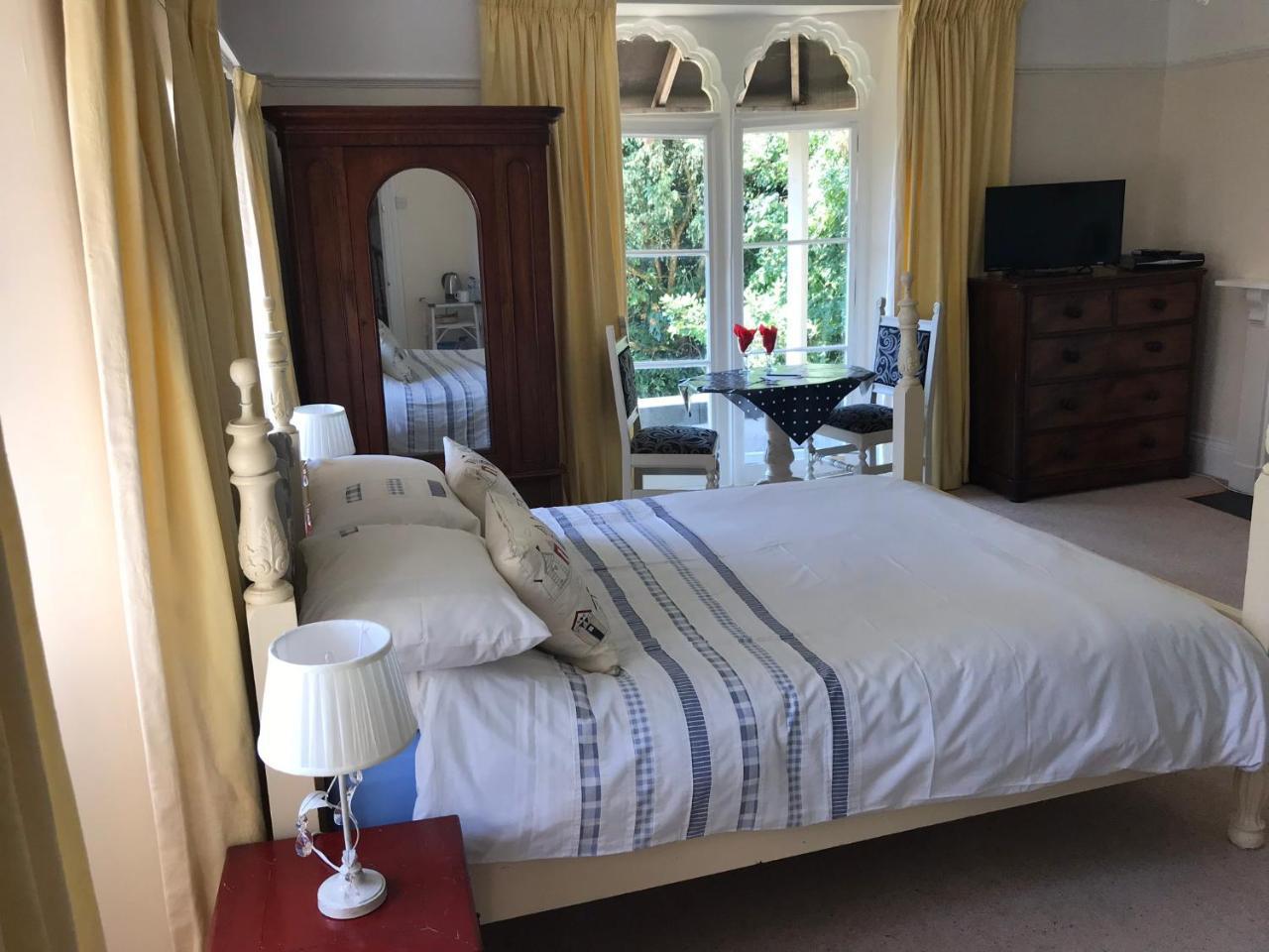 The Priory B&B Whitchurch  Eksteriør bilde